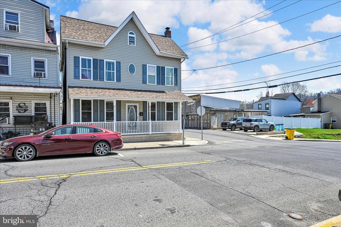 18 N Berne Street photo 5