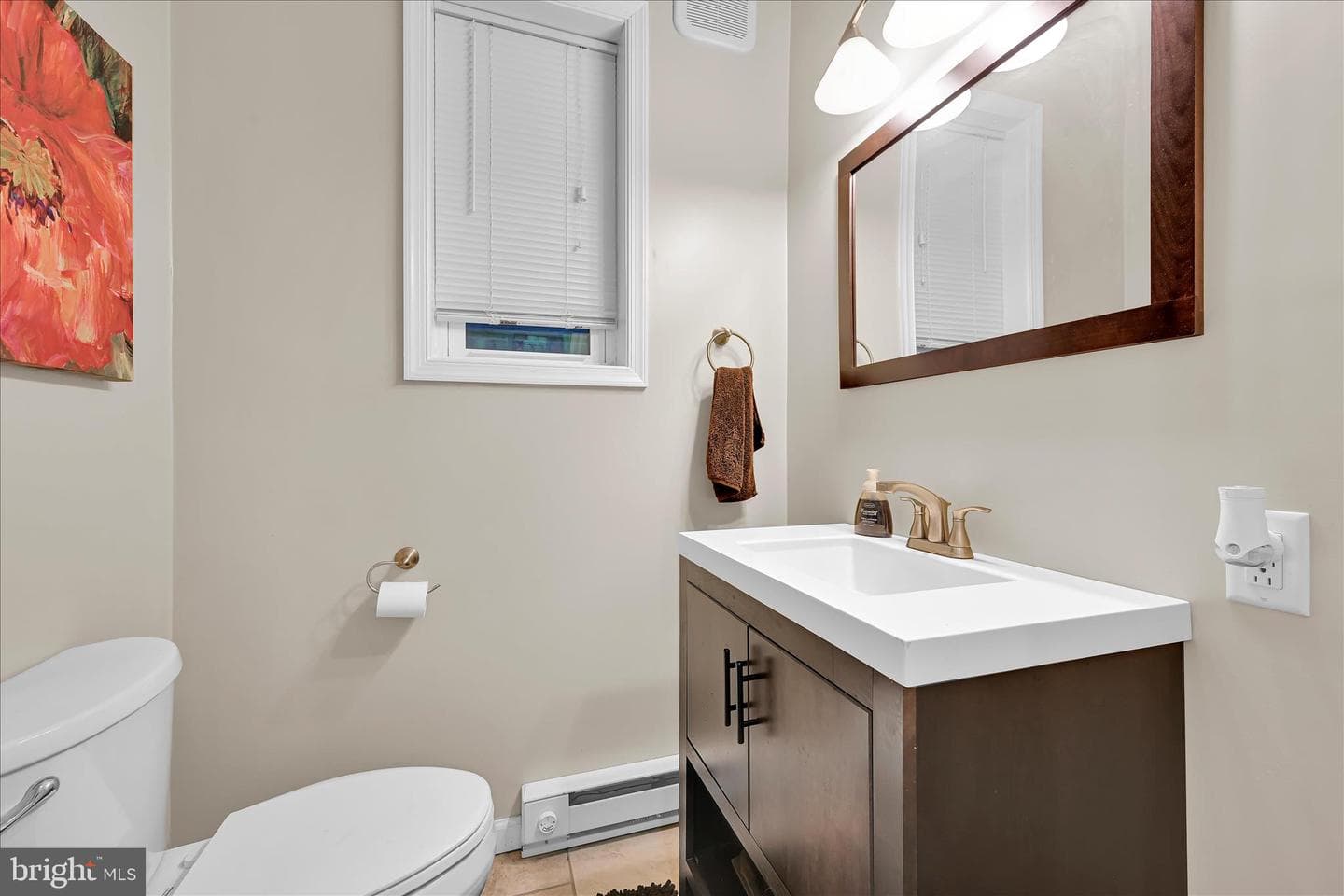 18 N Berne Street photo 56