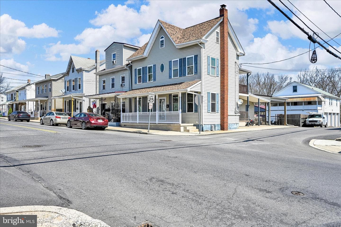 18 N Berne Street photo 7