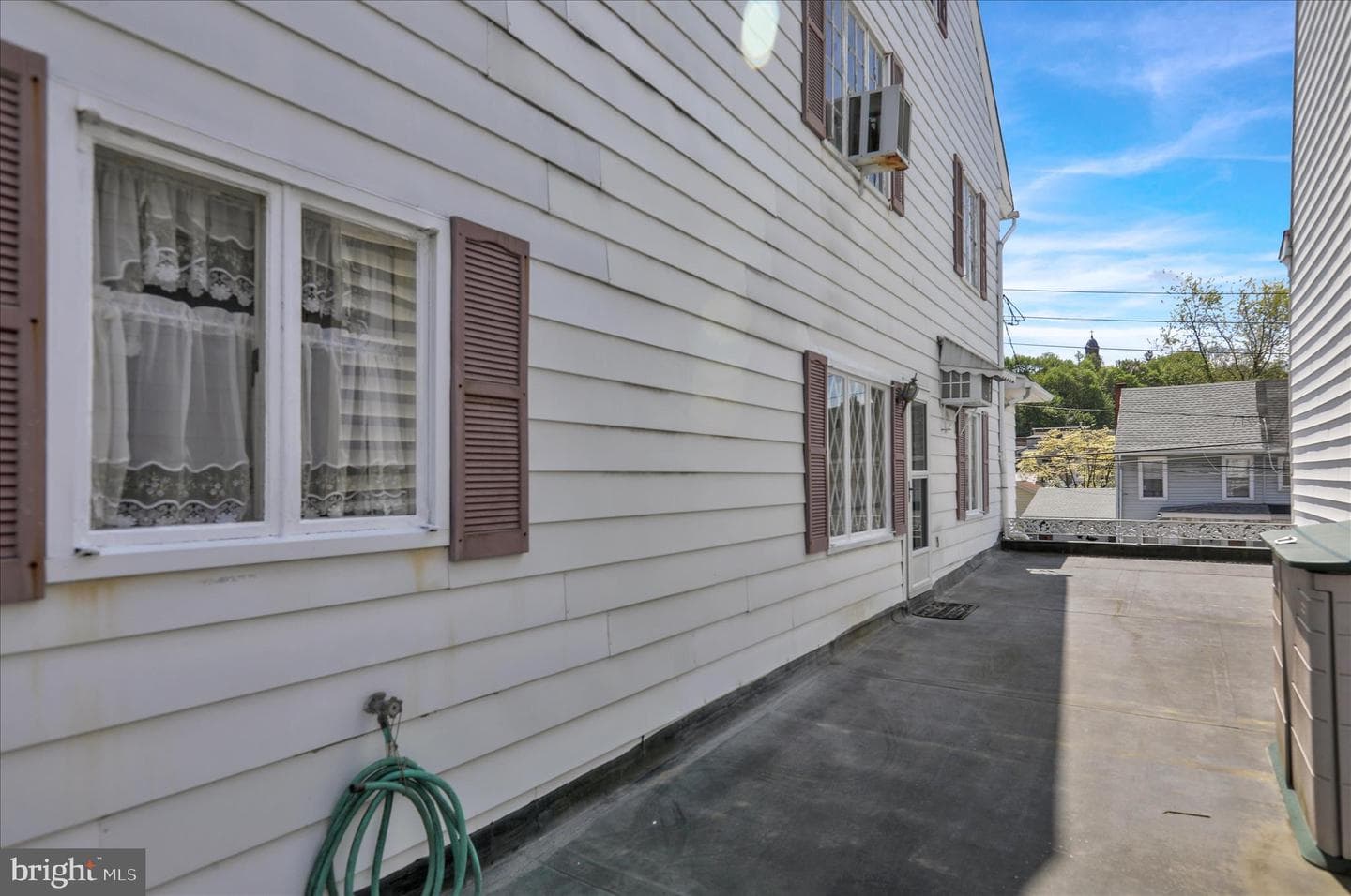 136 N North Street photo 33
