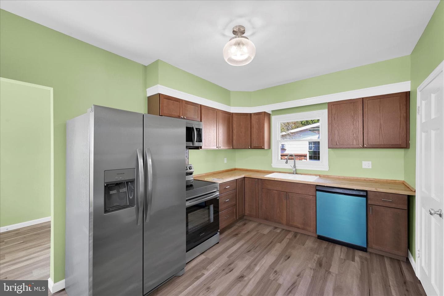 38 Mifflin Street photo 12