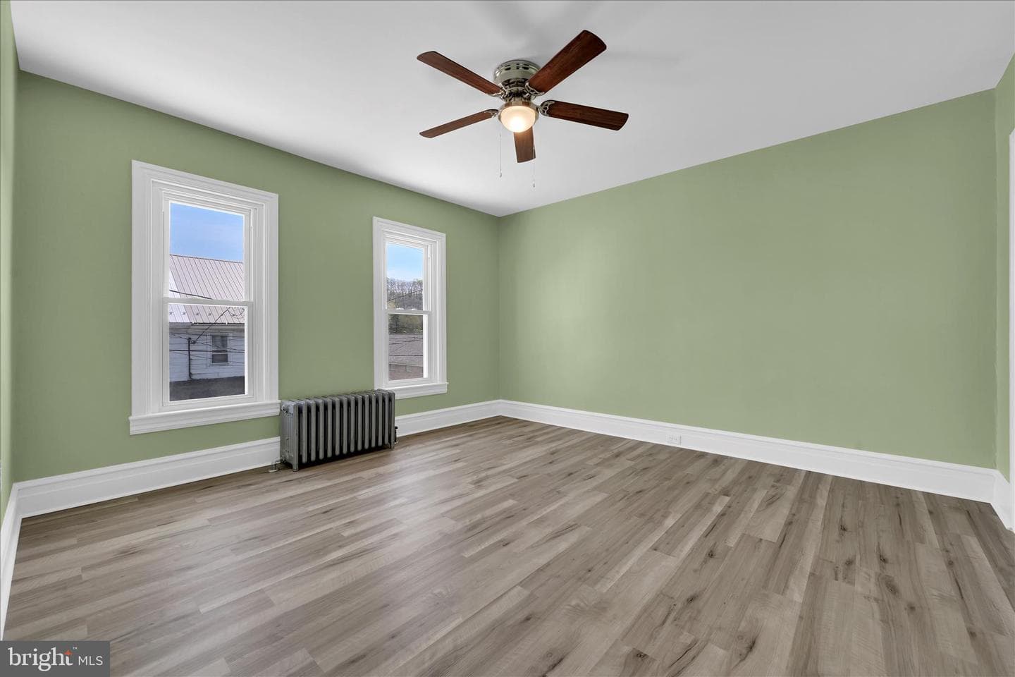 38 Mifflin Street photo 20