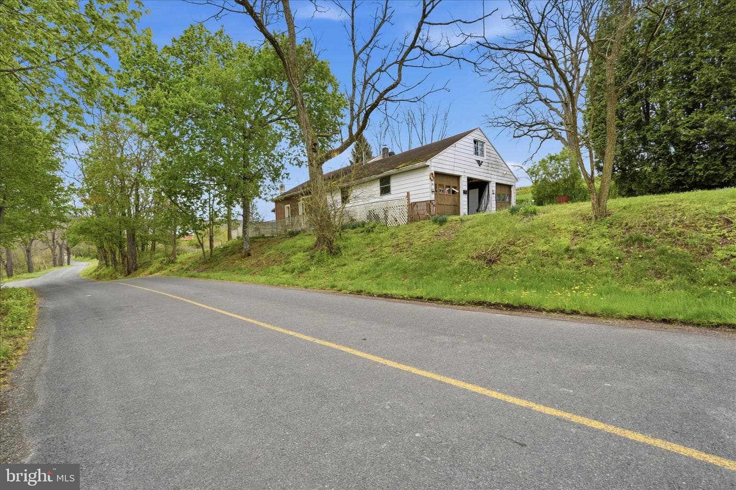35 Stephens Road photo 1