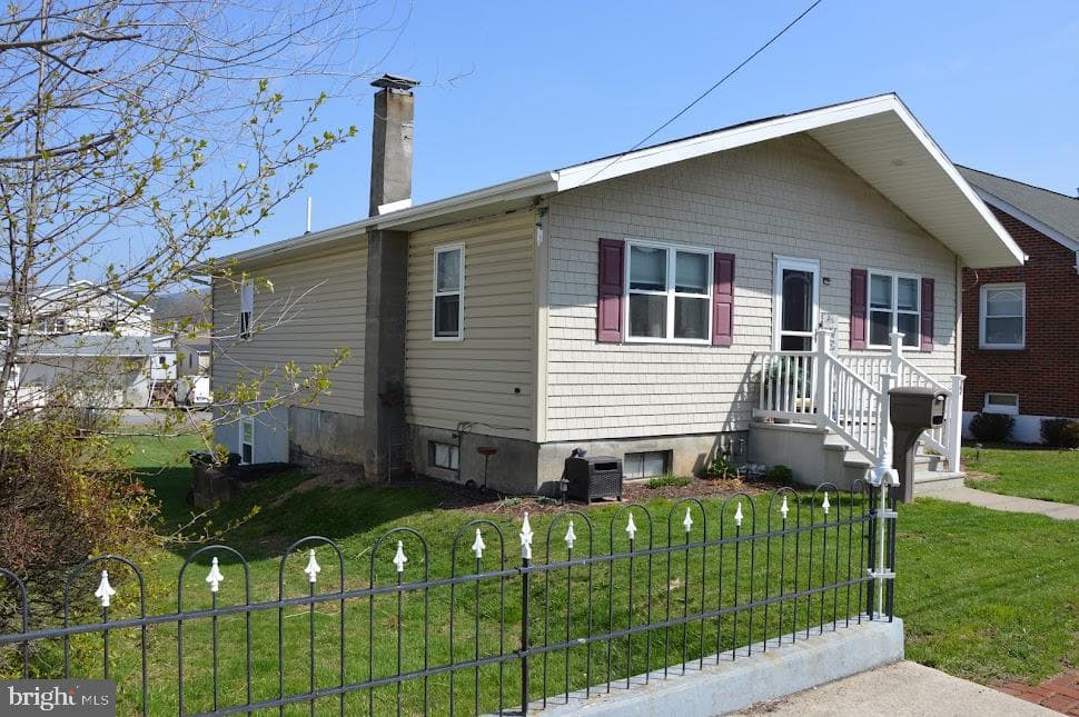 72 Schuylkill Street photo 18