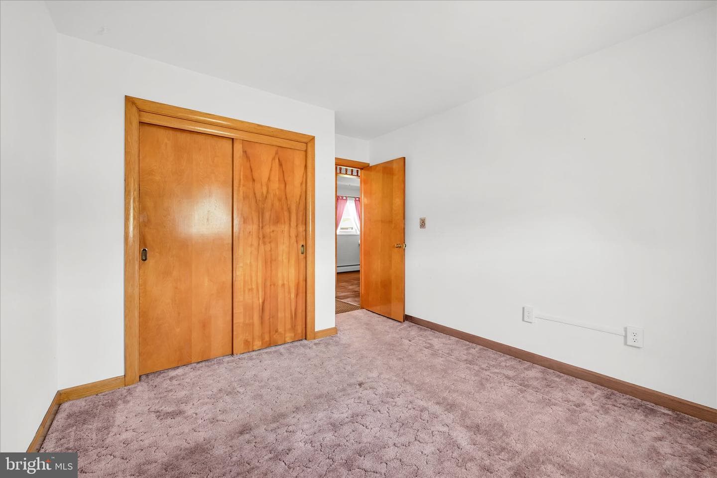 214 W Maple Street photo 21