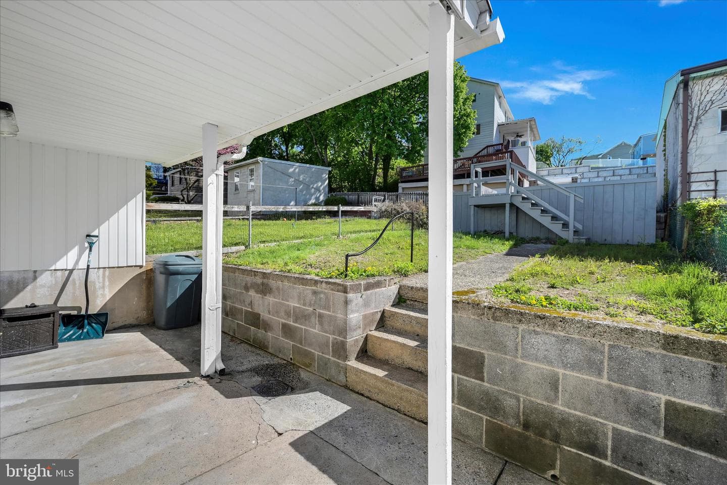 328 S Jackson Street photo 25