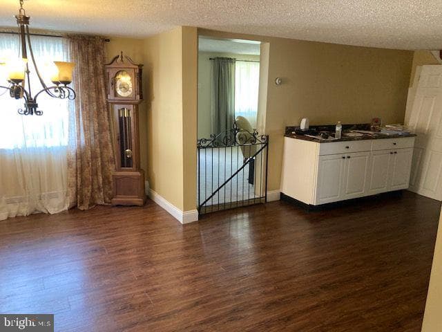 1220 Valley Road photo 11