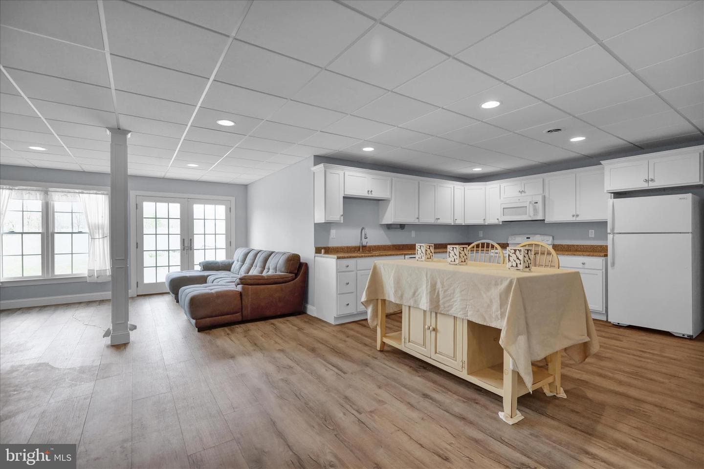 111 Church Road photo 53
