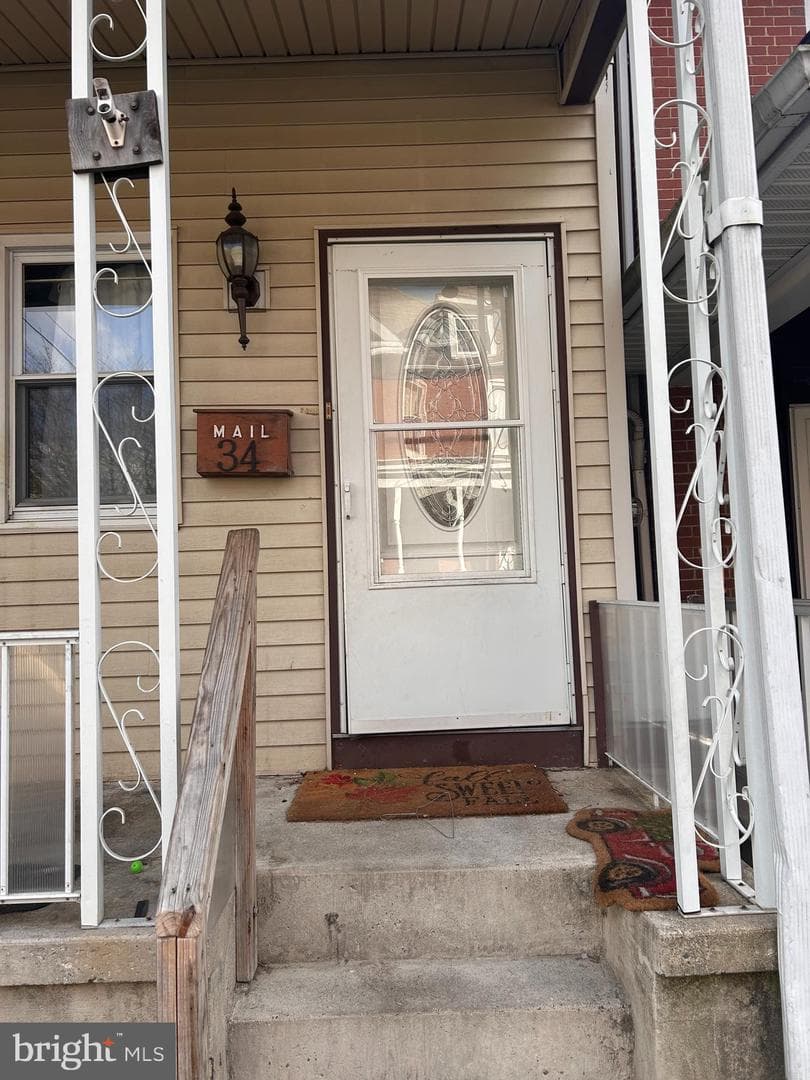 34 S Margaretta Street photo 2