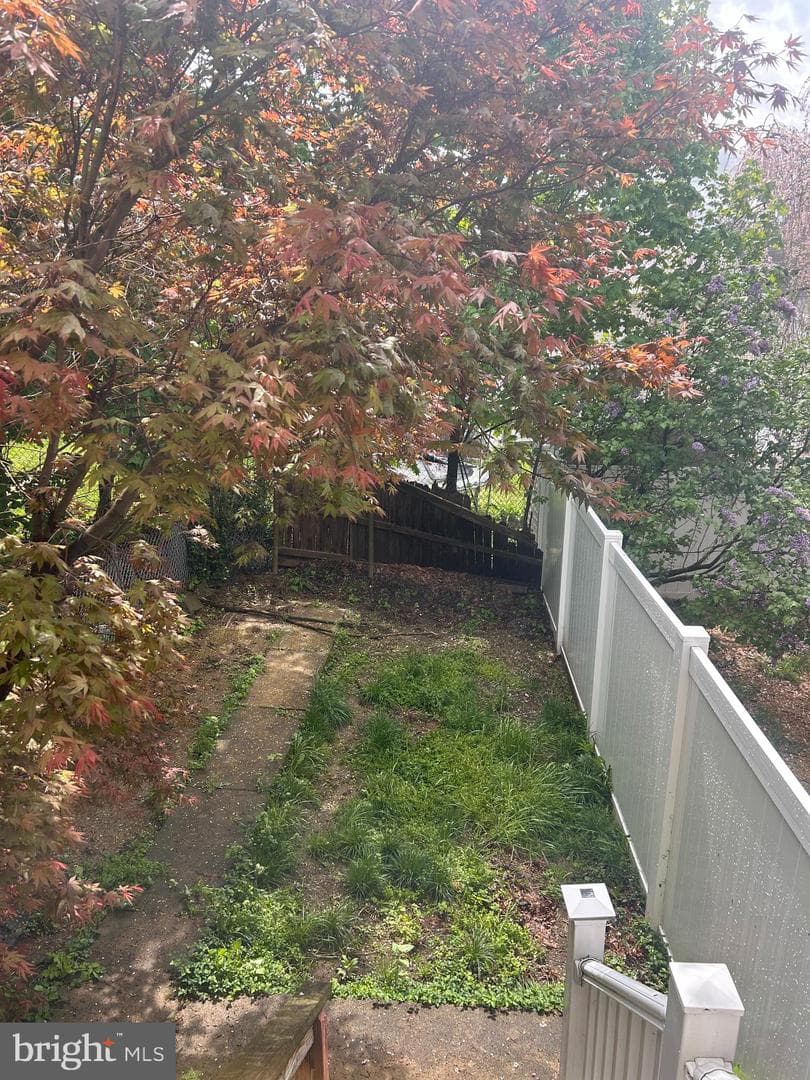 34 S Margaretta Street photo 21
