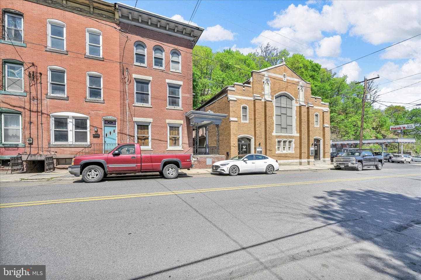 914 W Market Street photo 2
