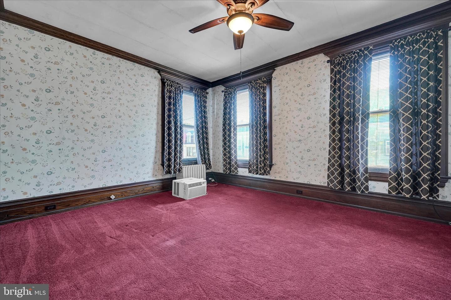 914 W Market Street photo 29