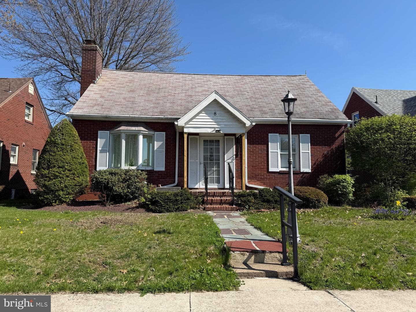 8 Meadow Avenue photo 2