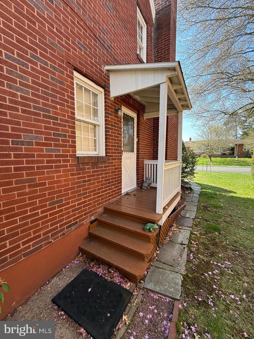 8 Meadow Avenue photo 26