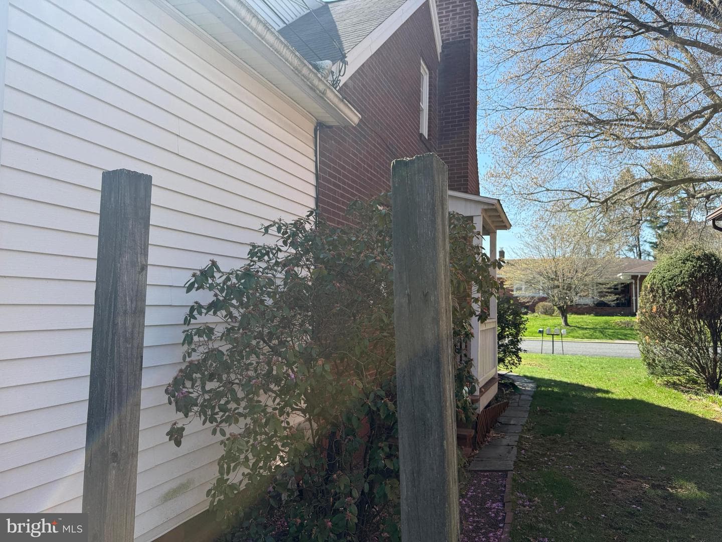 8 Meadow Avenue photo 32