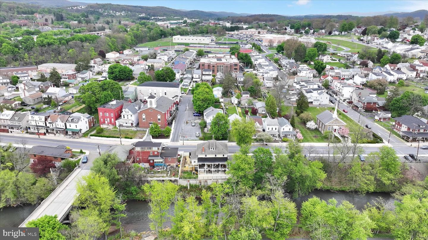 197 Dock Street photo 57