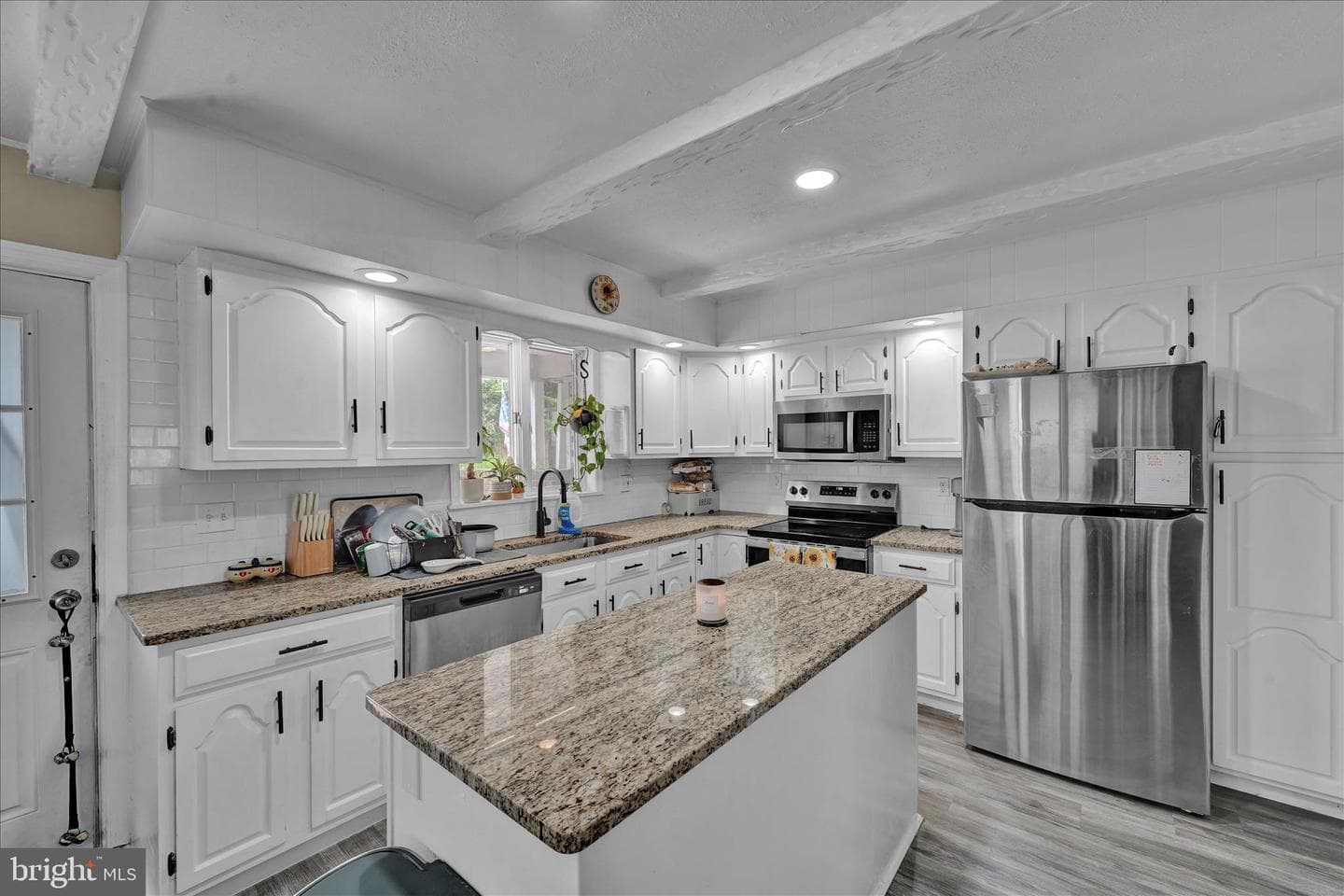100 W Cherry Street photo 11