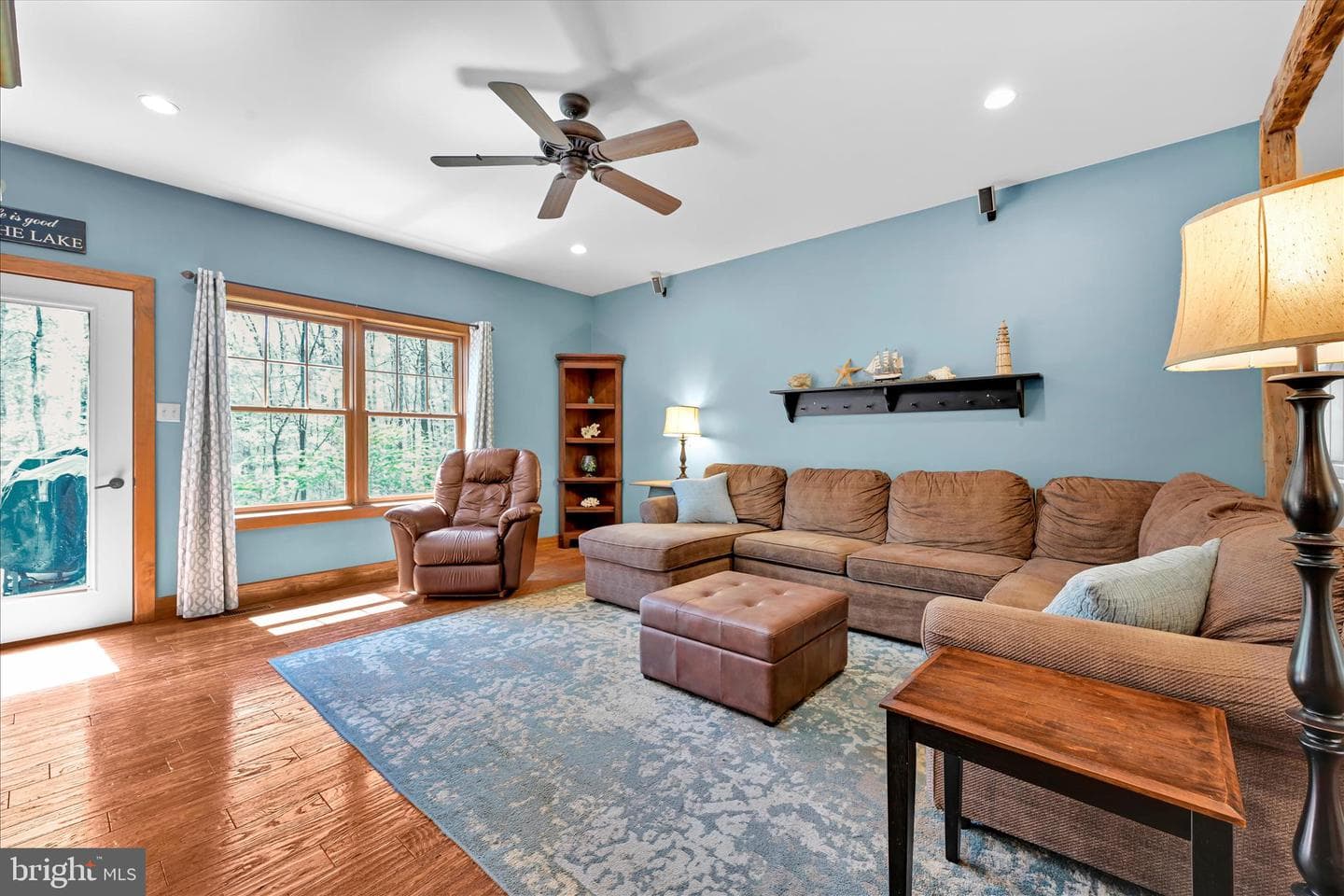 220 Lake Drive photo 15