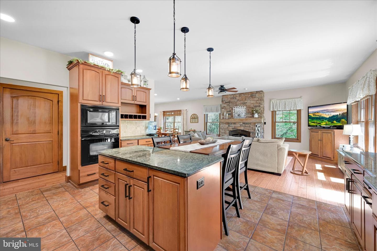 220 Lake Drive photo 19