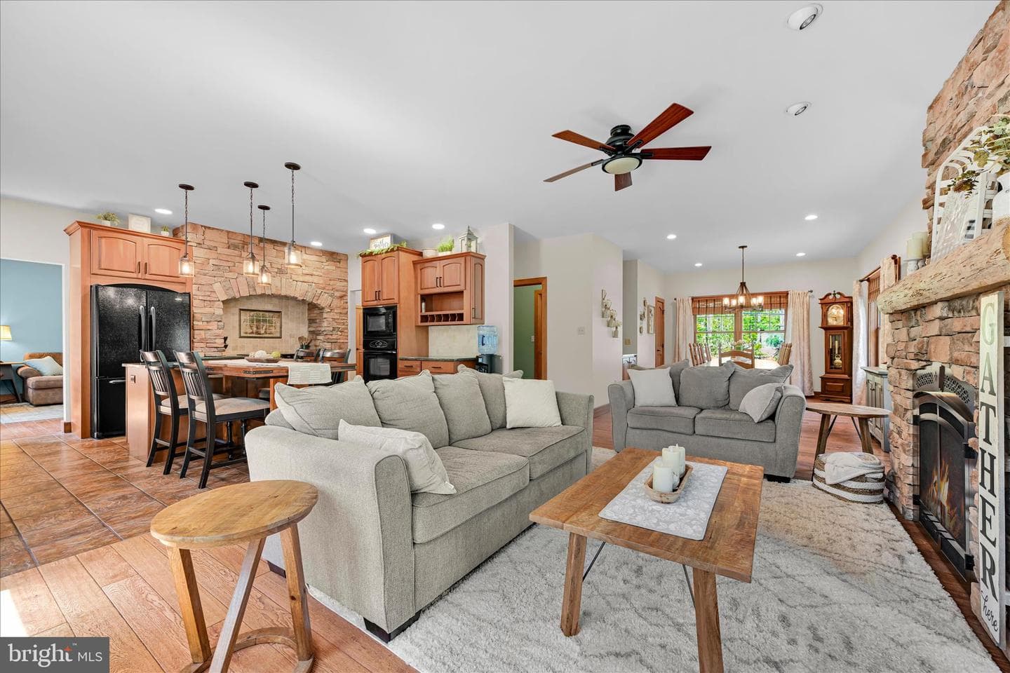 220 Lake Drive photo 21