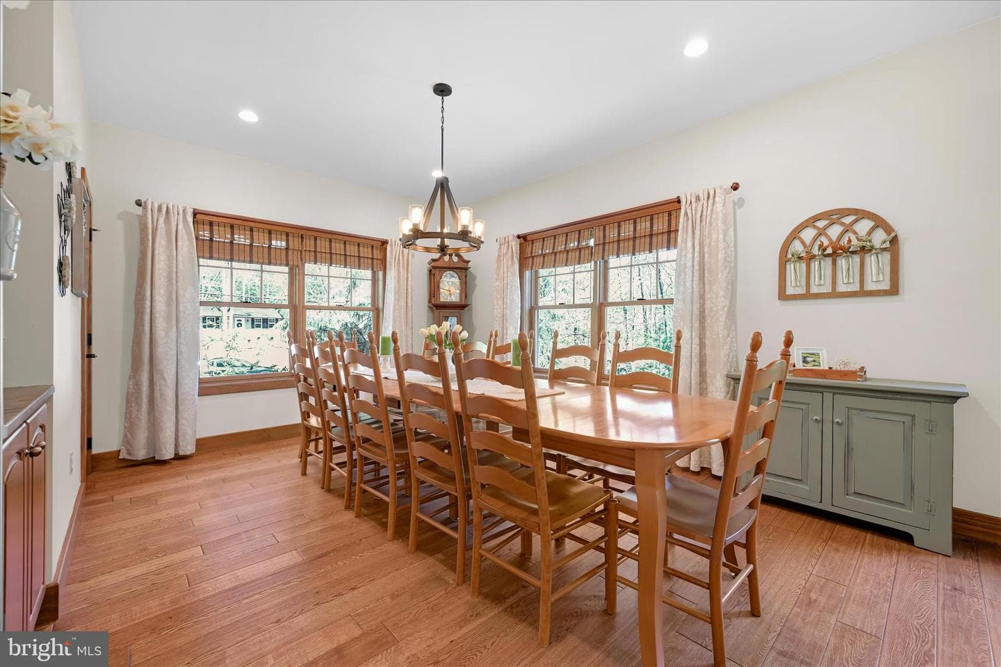 220 Lake Drive photo 23