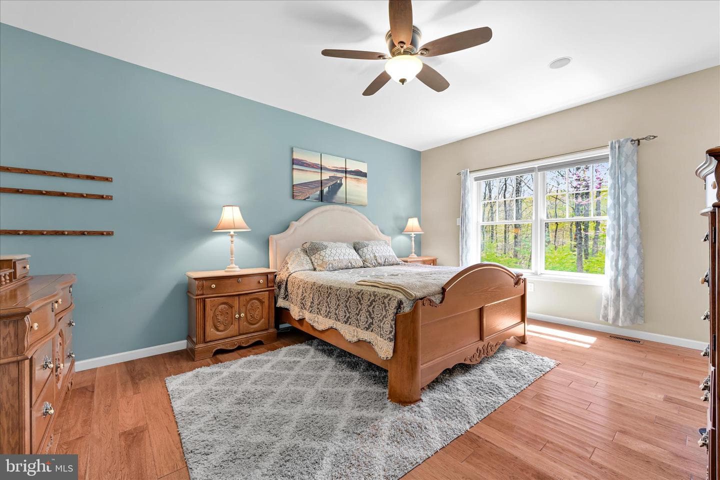 220 Lake Drive photo 25