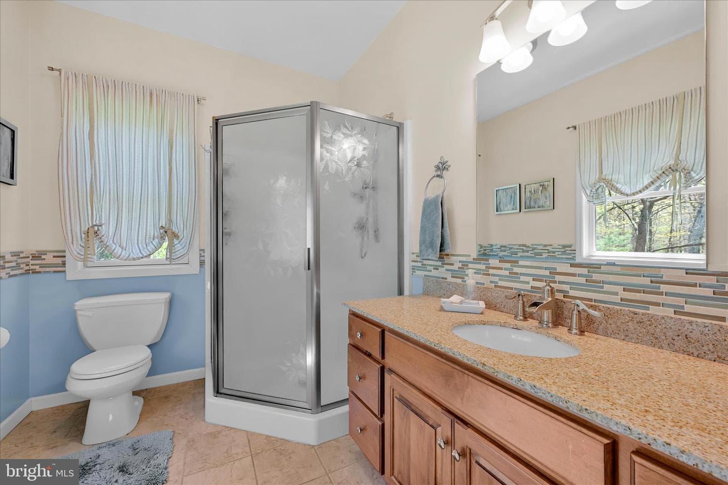 220 Lake Drive photo 27