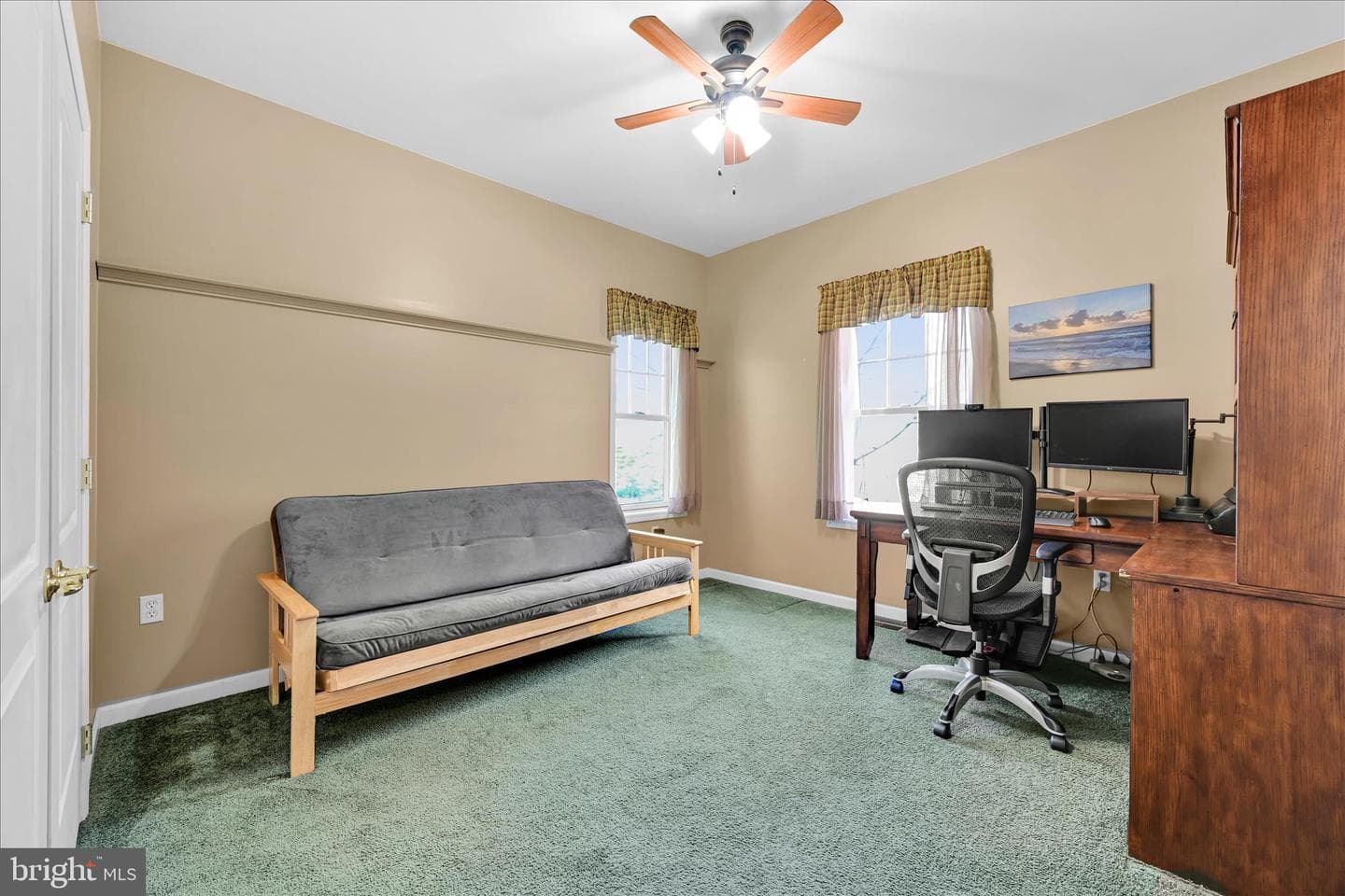 220 Lake Drive photo 32