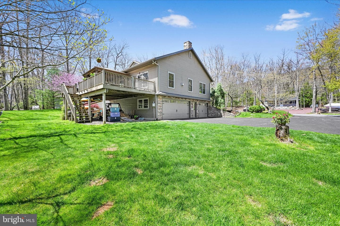 220 Lake Drive photo 55
