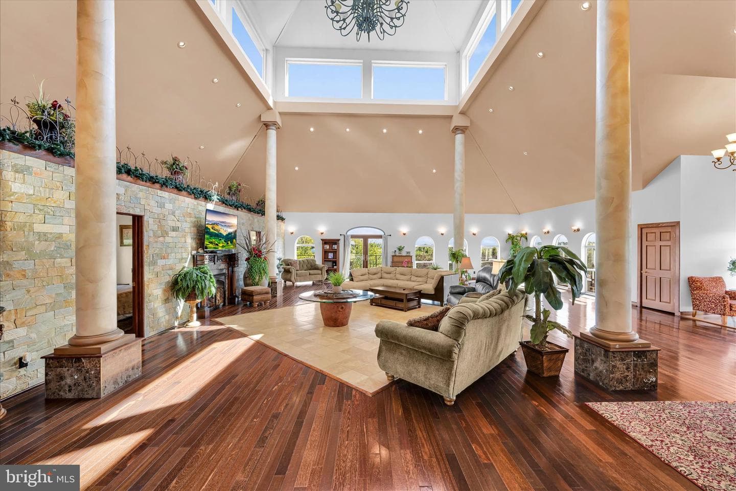 1076 Indian Cove photo 18