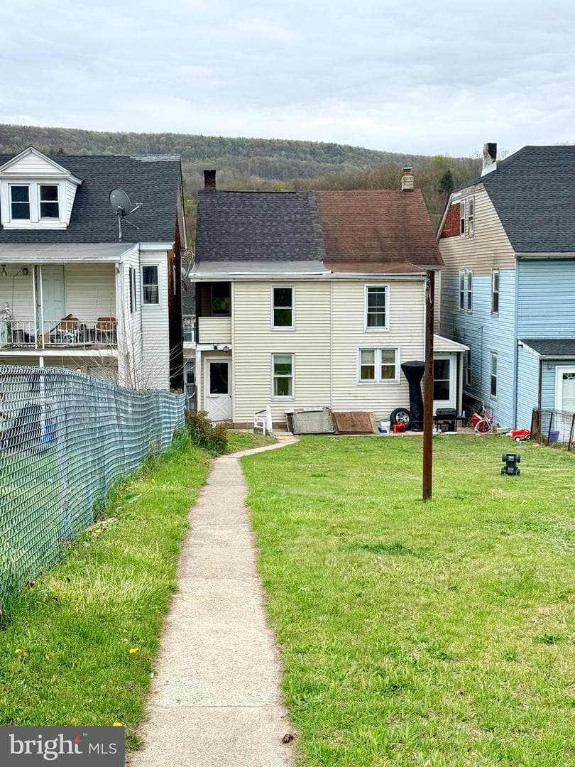 240 Valley Street photo 24