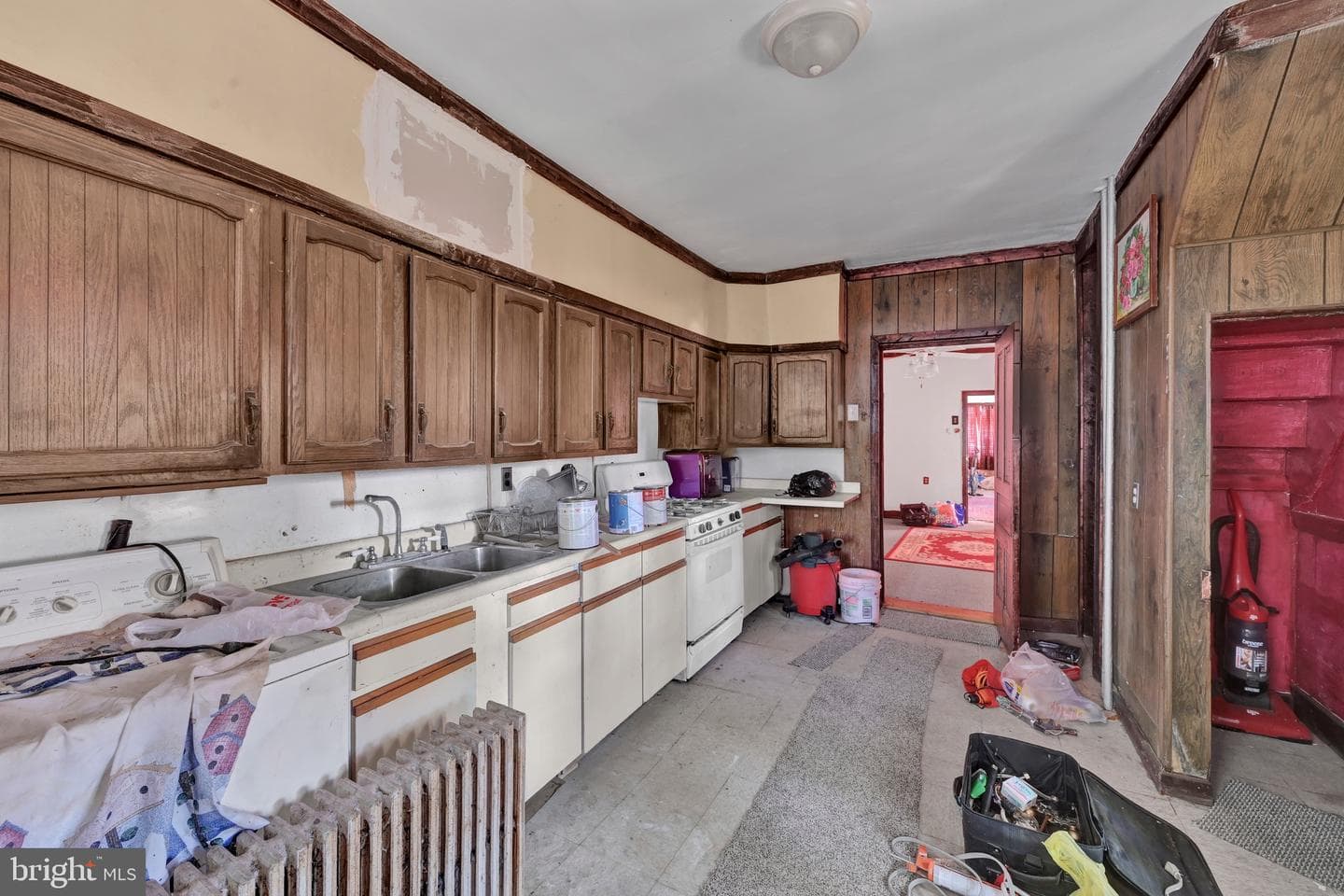 610 W Race Street photo 13