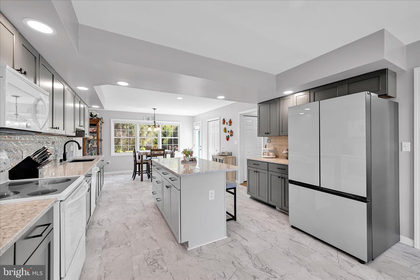 354 Millers Road photo 10