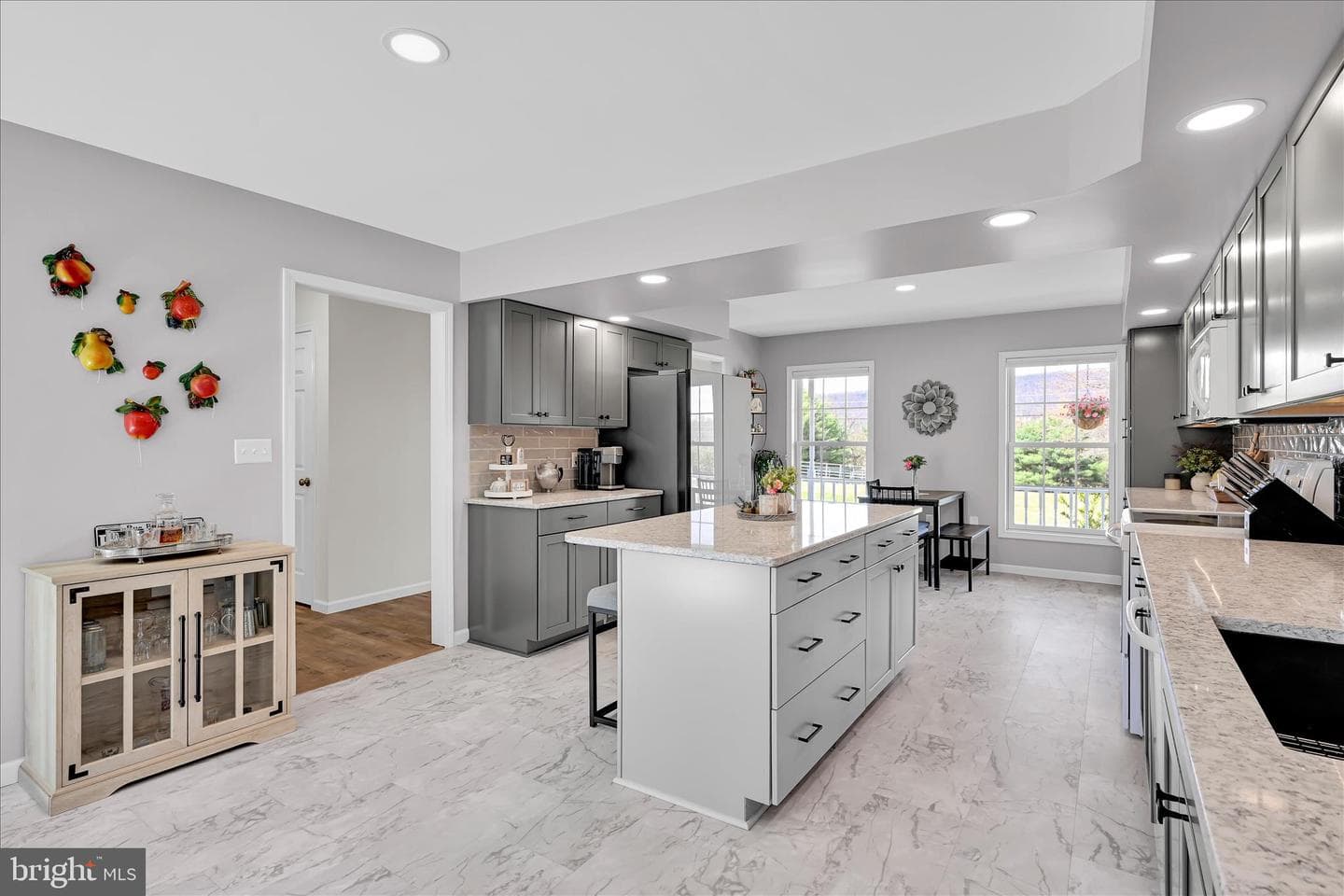 354 Millers Road photo 12