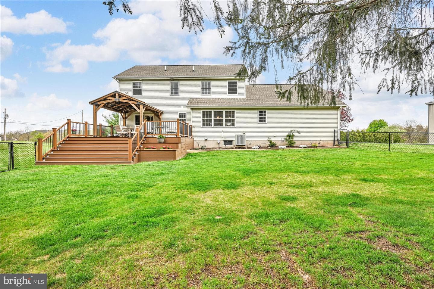 354 Millers Road photo 33
