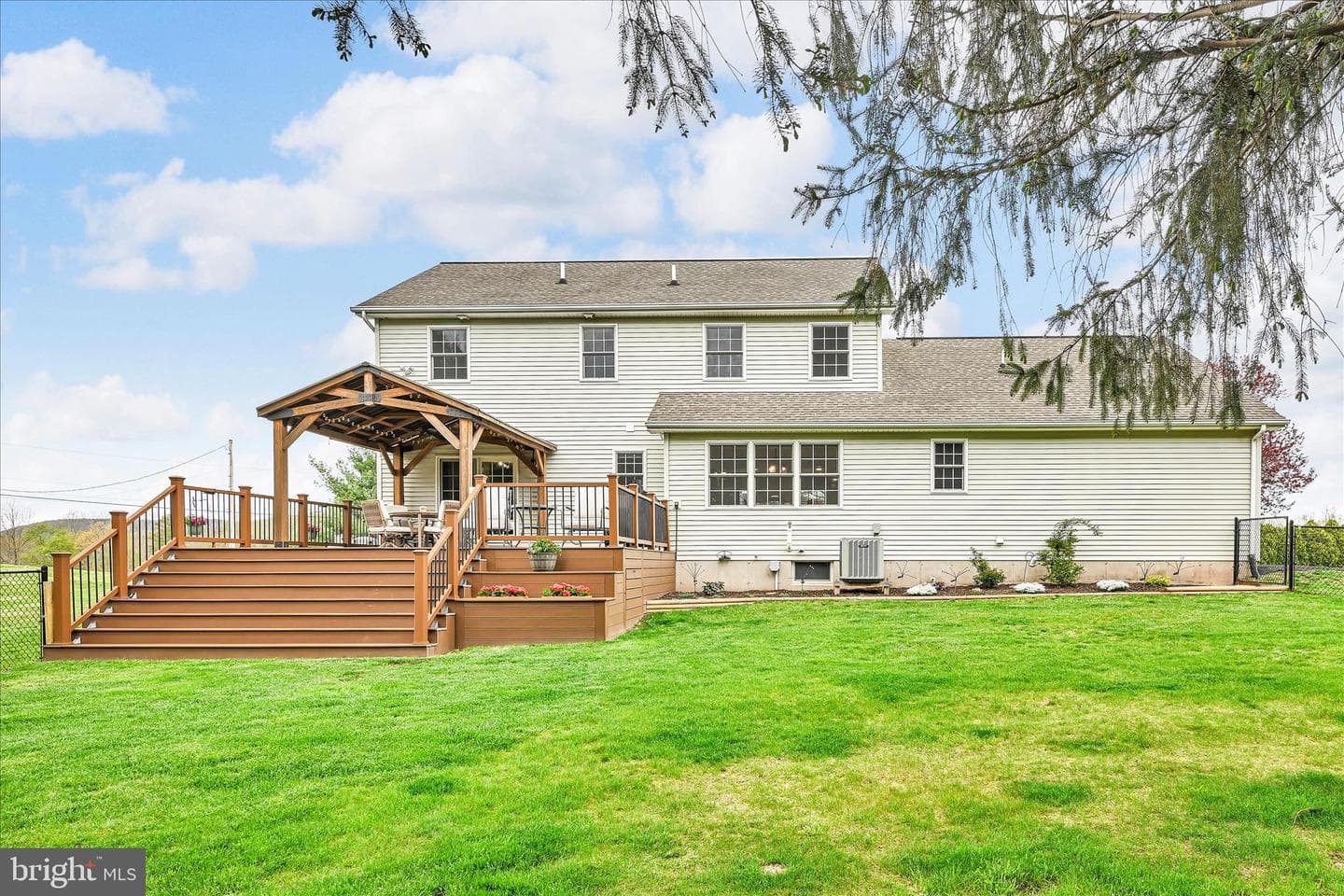 354 Millers Road photo 34