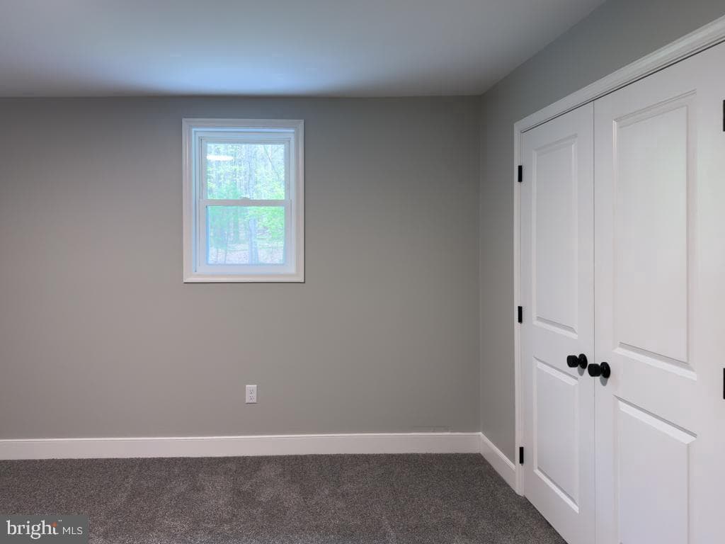 2183 E Grand Avenue photo 33
