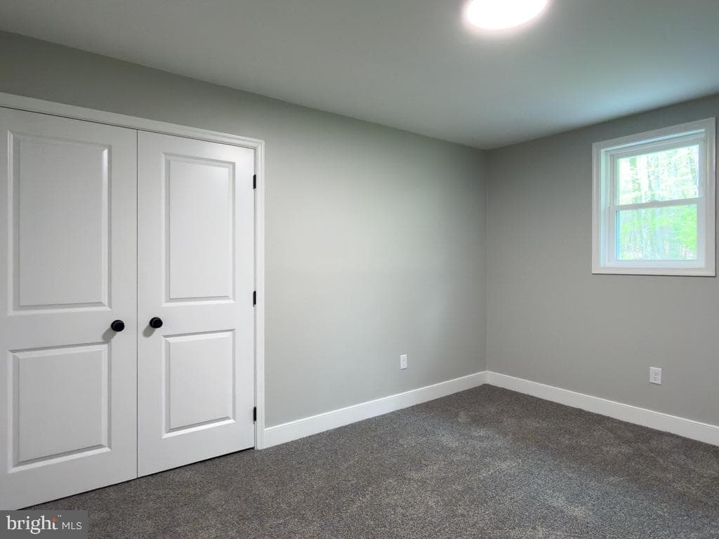 2183 E Grand Avenue photo 35
