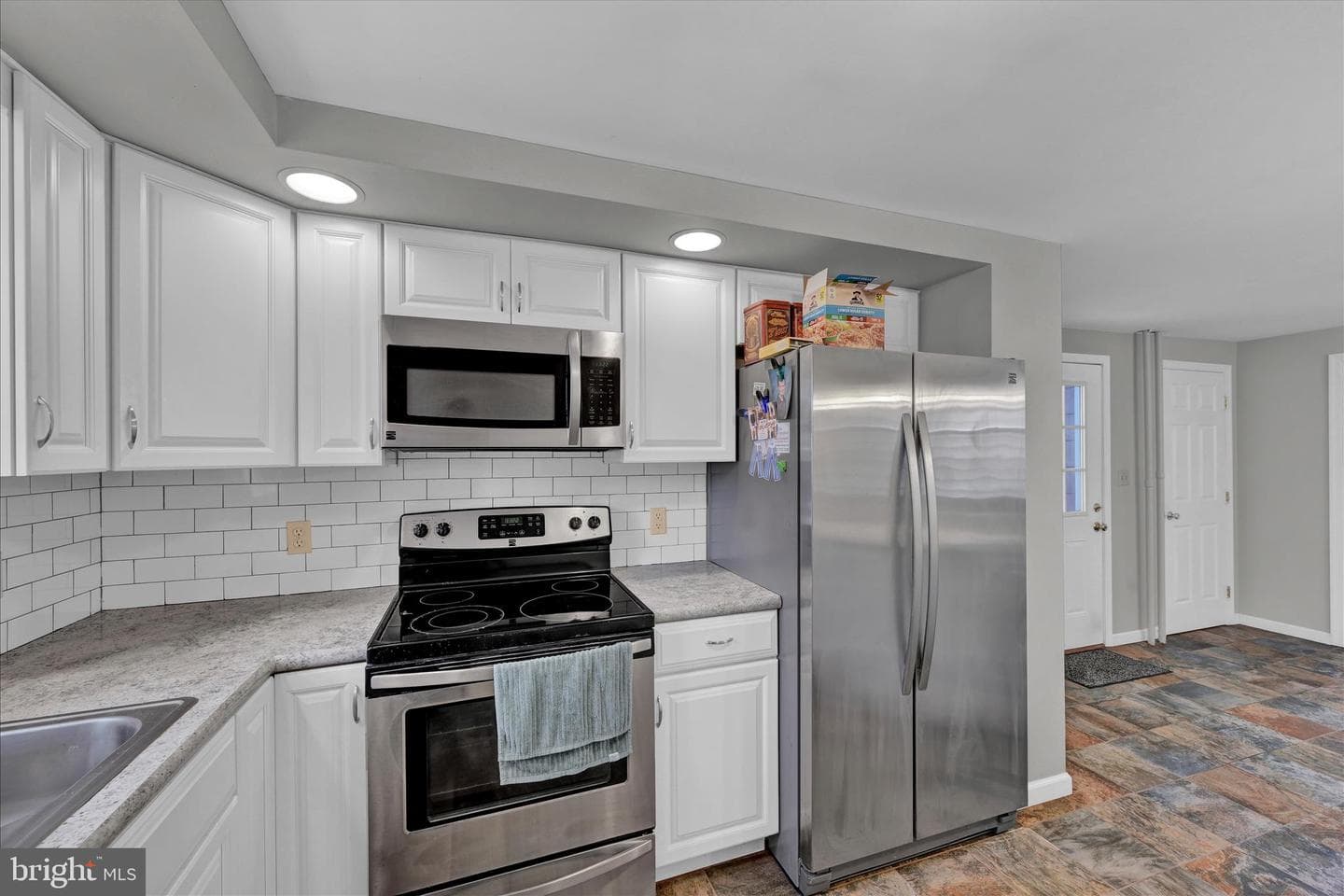 518 N Front Street photo 13