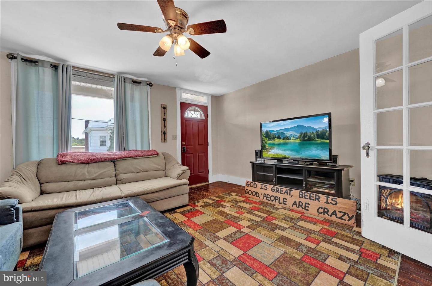518 N Front Street photo 5