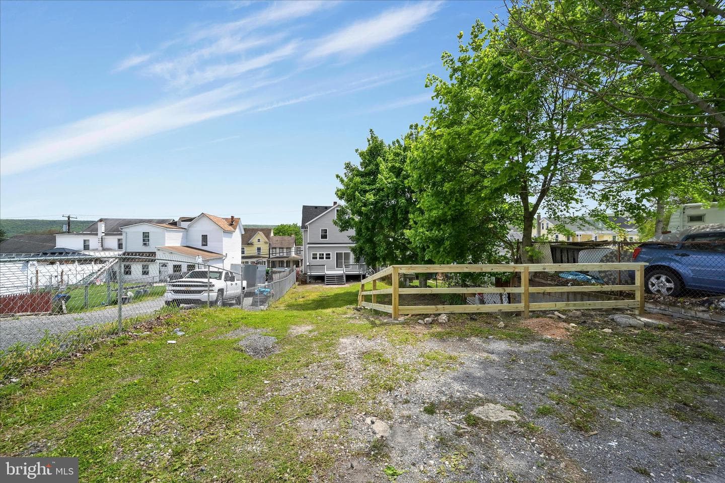 111 E Grand Avenue photo 30