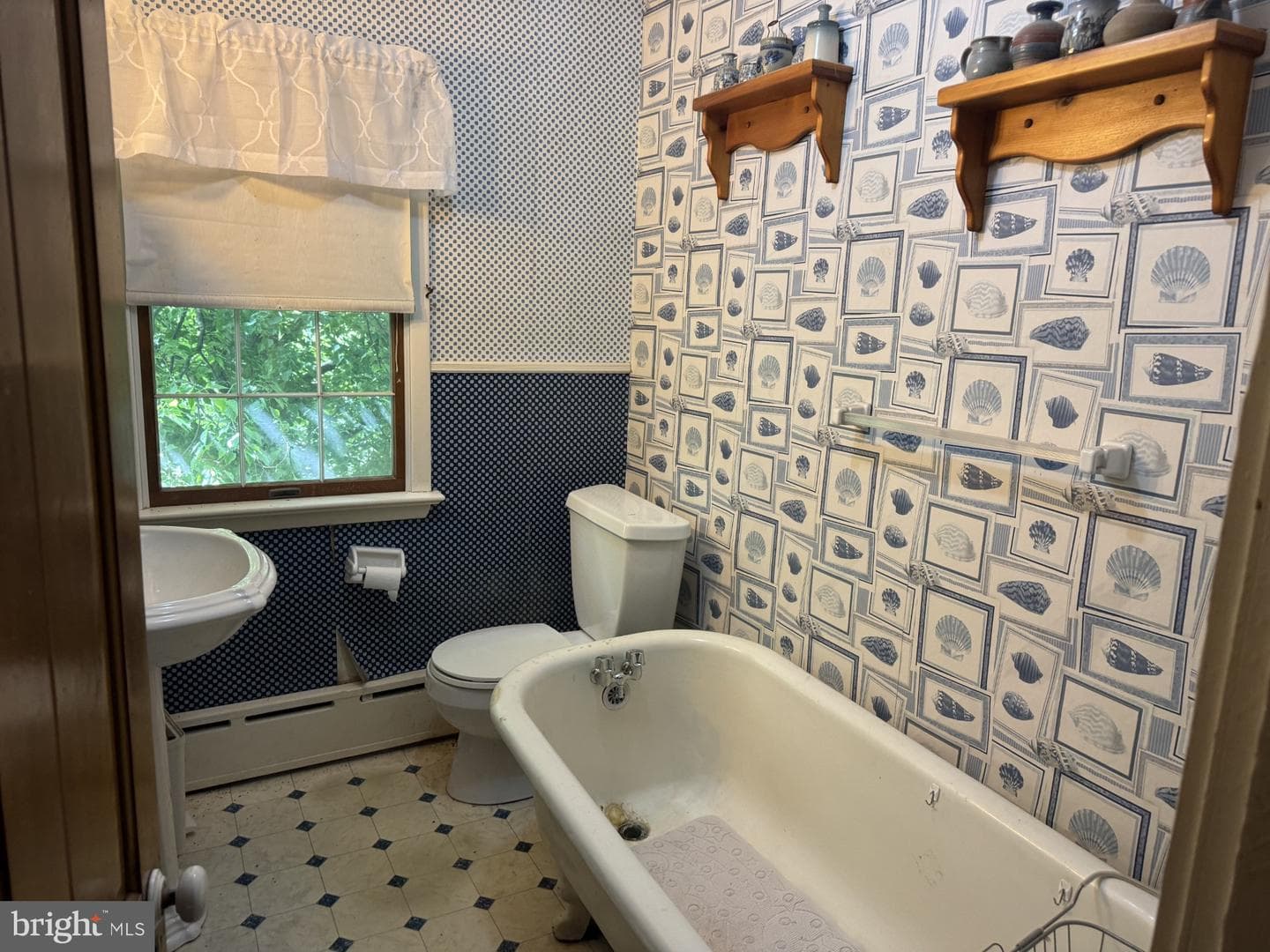 167 Llewellyn Road photo 15