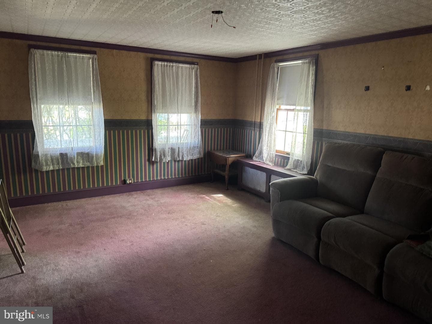 167 Llewellyn Road photo 8