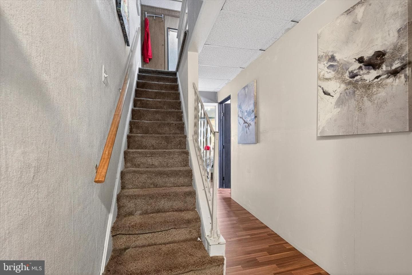 432 W Spring Street photo 22