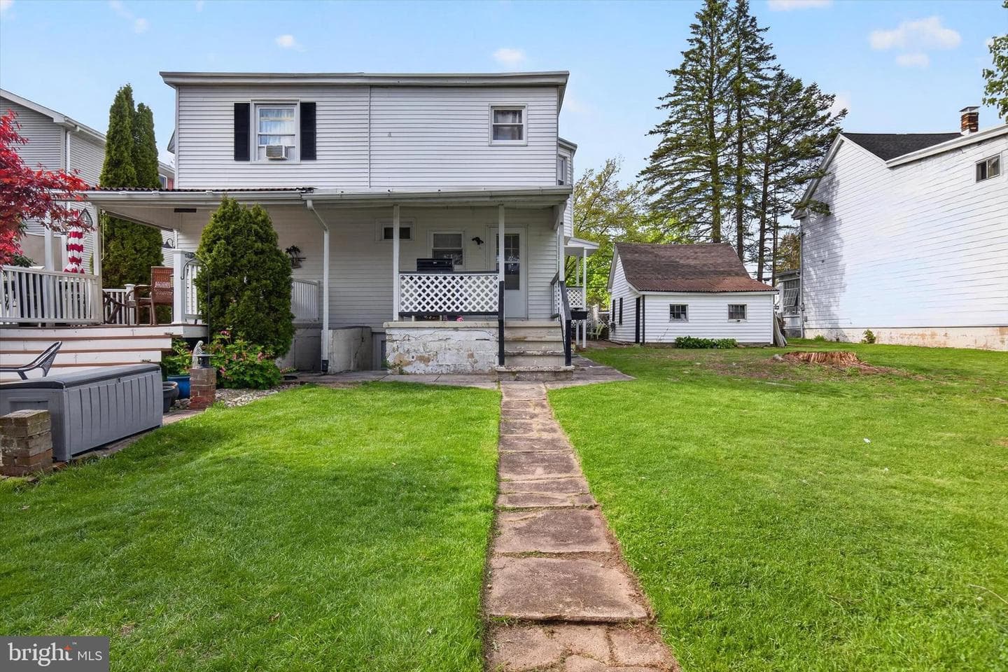 432 W Spring Street photo 25