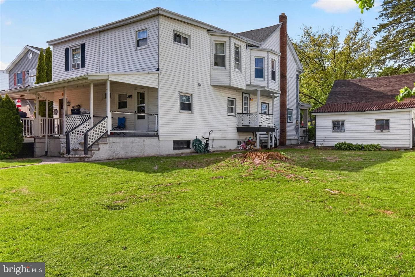 432 W Spring Street photo 28