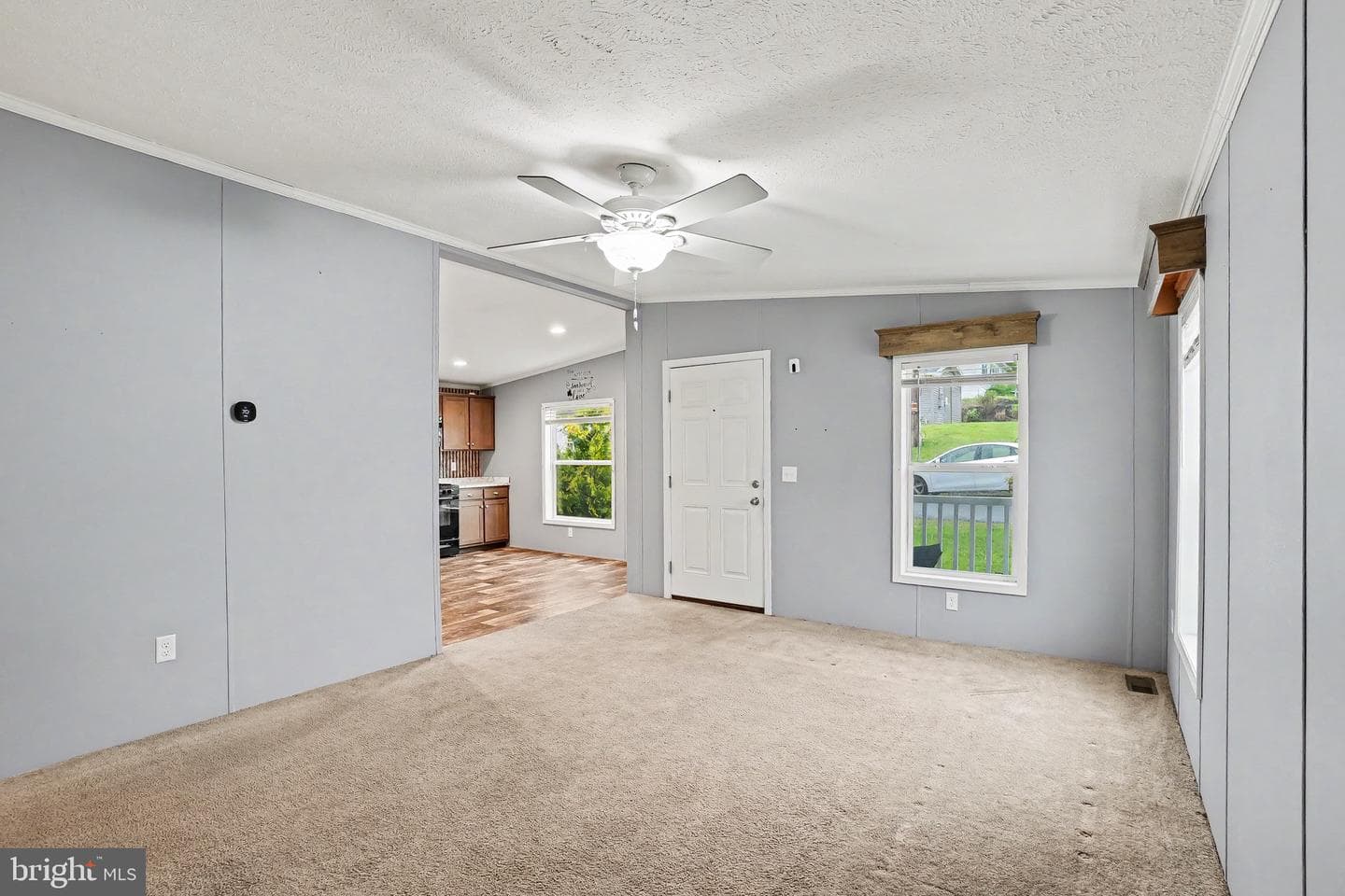 13 Frieden Manor photo 11