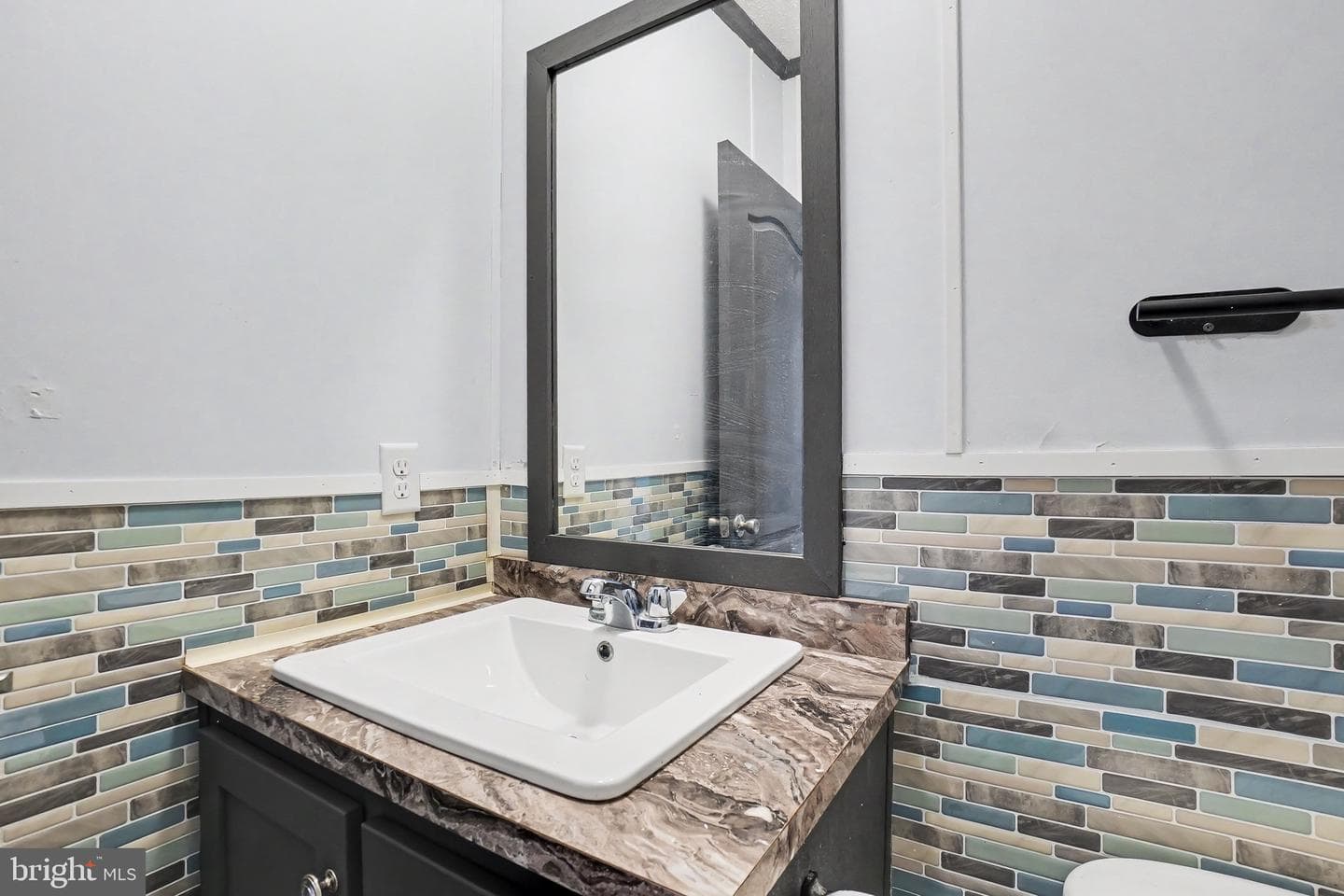 13 Frieden Manor photo 20