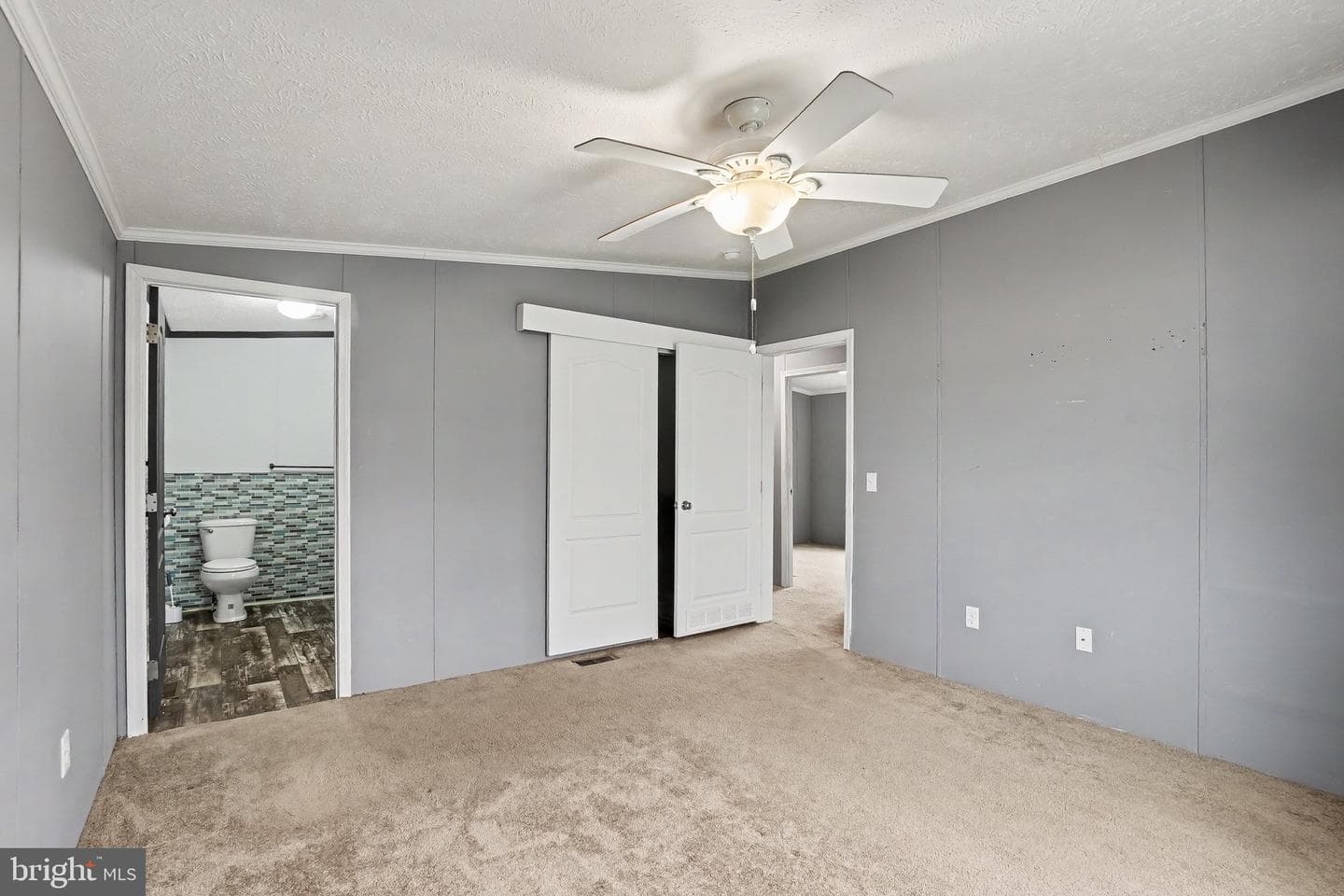 13 Frieden Manor photo 23