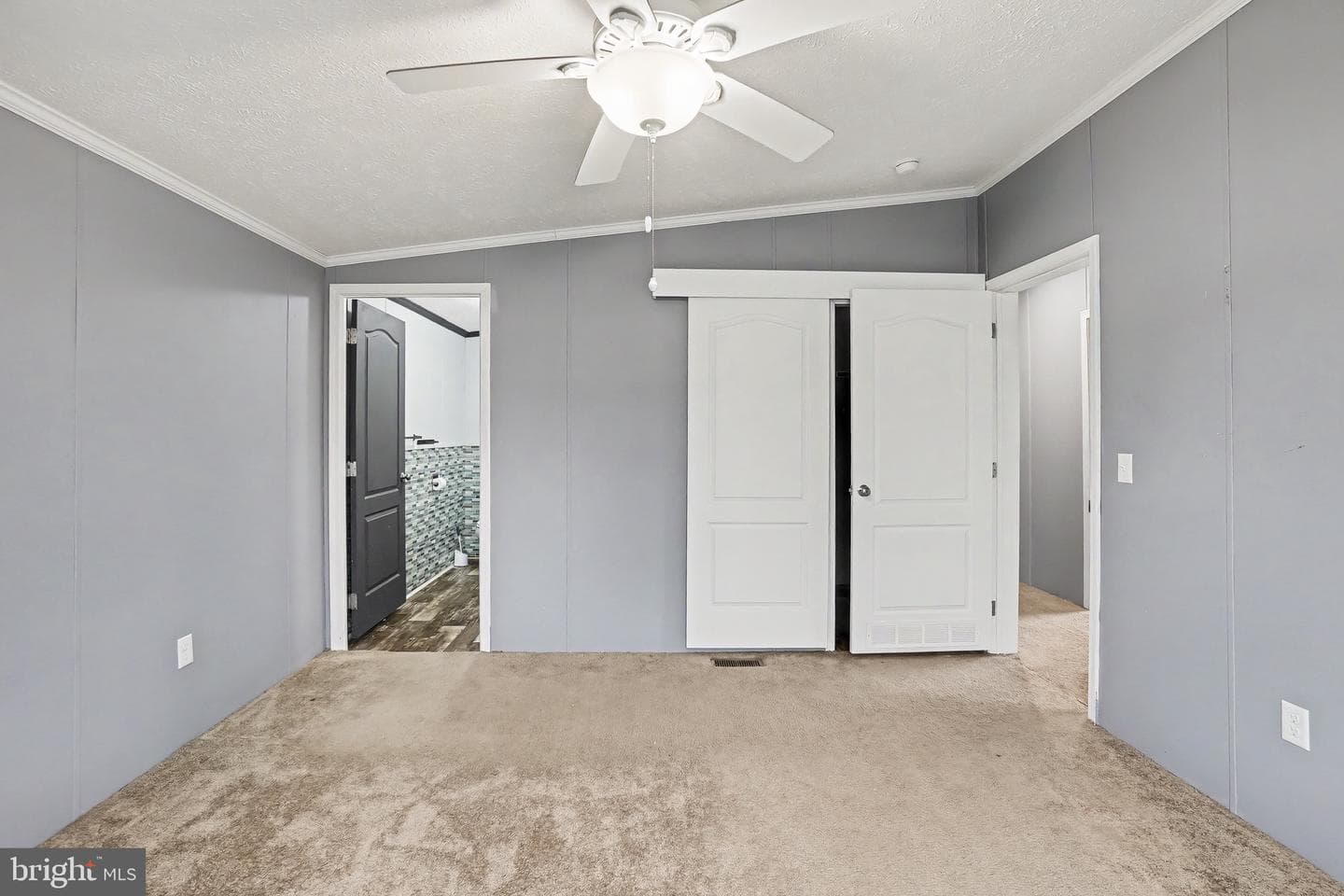 13 Frieden Manor photo 30